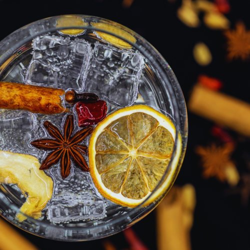 Comparativo Gin London Dry: Gordon's vs Beefeater vs Hendrick's | JS Comercial